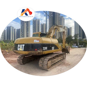 Excavatrice sur chenilles Caterpillar 320C d'occasion, origine Japon, 20 tonnes, avec moteur et réducteur - Product Image 1