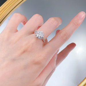 Anillo Octopus Clásico de Plata de Ley S925 con Moissanita de Alta Calidad, Venta al por Mayor del Fabricante con Certificado - Product Image 5