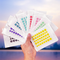 Patchs Hydrocolloïdes Colorés Anti-Acné Scintillants en Forme d'Étoile, Compatibles Maquillage, Cache-Boutons Mignons et Invisibles pour le Soin de la Peau du Visage