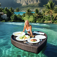 Plateau flottant en rotin en forme de cœur : avec poignées, imperméable pour les fêtes à la piscine et le service de boissons/aliments