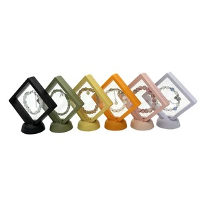 Boîte <span class=keywords><strong>de</strong></span> présentation rigide en carton pour bijoux, avec membrane transparente et cadre flottant, pour boucles d'oreilles, pièces <span class=keywords><strong>de</strong></span> monnaie, médailles et médaillons, à <span class=keywords><strong>fermeture</strong></span> magnétique - Product Image 5