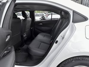 <span class=keywords><strong>Toyota</strong></span> a Corola 1,8 L hybride, transmission <span class=keywords><strong>automatique</strong></span>, toit ouvrant, sièges en cuir, économe en carburant et fiable, populaire dans le monde entier. - Product Image 6