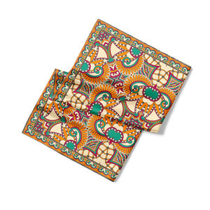 洗練されたシルクスカーフデザインミニマリストの審美的なカスタムメイドの専門家や高級ライフスタイルのお客様 - Product Image 5