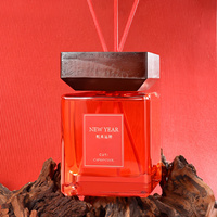 Diffuseur de parfum en verre de luxe en gros, longue durée, huiles essentielles naturelles, multiples senteurs, couvercle en bois, assainisseur d'air intérieur pour la maison