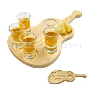 Bandeja de Madera con Forma de Guitarra para Vasos de Chupito y Soporte para Limones, Decorativa para Barra o Mostrador - Product Image 5