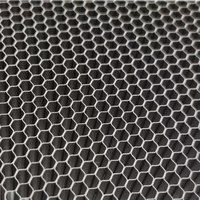 Évents en forme de nid d'abeille en acier inoxydable, 304 et 316, pour la protection EMI, petites cellules