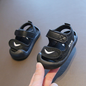 Calzado informal de estilo para niños y bebés, venta al por mayor, nuevo diseño, zapatos de verano en blanco y negro para niños, sandalias deportivas de moda para niñas para niños - Product Image 4