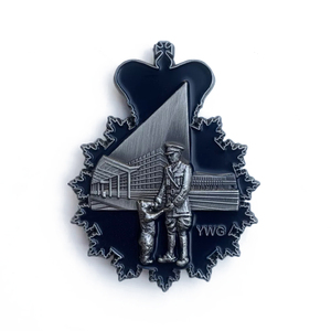 Pièce de collection haut de gamme en alliage de zinc doré antique, forme irrégulière, avec impression sérigraphiée, détails de <span class=keywords><strong>statue</strong></span> 3D et couronne - Product Image 2
