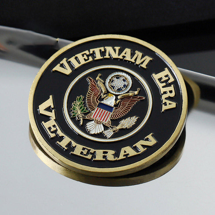 Bronze antique avec émail