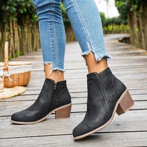 <span class=keywords><strong>Bottes</strong></span> Chelsea tendance pour femme, collection automne-hiver 2026, à bout pointu ajouré, coupe basse, talon carré, fermeture éclair latérale, doublure <span class=keywords><strong>en</strong></span> similicuir - Product Image 2