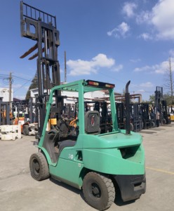 Montacargas Diésel Mitsubishi FD30 Usado de 3 Toneladas Ampliamente Utilizado en Talleres y Centros de Distribución - Product Image 3