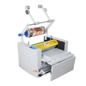 Ad alta pressione olio digitale a2 a3 a4 di carta stampa a caldo laminato laminatore macchina di laminazione con sovrapposizione di riavvolgimento funzioni doublesides