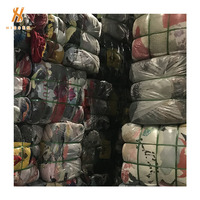 Pour HISSEN non trié 45 kg Denim Jeans Bail vêtements habillées pour hommes de seconde main et vêtements de marque pour femmes baril de vêtements usagés