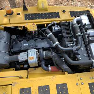 รถขุดไฮดรอลิก Komatsu PC200-8 รุ่นปี 2020 มือสอง พร้อมปั๊มและมอเตอร์ มีจำหน่ายในสต็อก น้ำหนัก 20 ตัน - Product Image 5