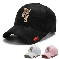 Zwarte Koreaanse stijl trendy veelzijdige Harajuku-stijl geborduurde gepersonaliseerde streetstyle nieuwe internetberoemde eendenbekhoed