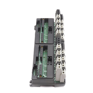 IC670CHS002A SENZA COPERTURA UNMP - Product Image 1