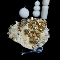 Spécimen minéral naturel grappe de cristal de chalcopyrite grappe de cristal brut pour la décoration de pierre de guérison ou l'artisanat de cristal brut