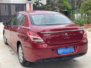 Voiture d'<span class=keywords><strong>occasion</strong></span> la plus vendue en <span class=keywords><strong>2012</strong></span>, Dongfeng <span class=keywords><strong>Peugeot</strong></span> <span class=keywords><strong>308</strong></span>, 5 places, transmission automatique, essence, avec toit ouvrant panoramique - Product Image 3