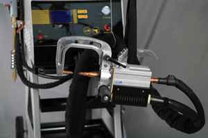 Soudeuse par points Longxiang C-gun PLR-7CN AC 220V, hauteur <span class=keywords><strong>de</strong></span> banc 140 cm, pour carrosserie automobile en acier - Product Image 6