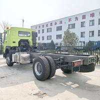 Chassis Komersial HOWO 4x2 Ekonomis Biaya Operasional Rendah Kabin Sleeper Banyak Titik Pemasangan untuk Kendaraan Khusus Jarak Pendek