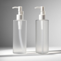 Vente en gros Bouteilles vides d'huile nettoyante pour le visage en plastique PET Triangle transparent mat de 150ml