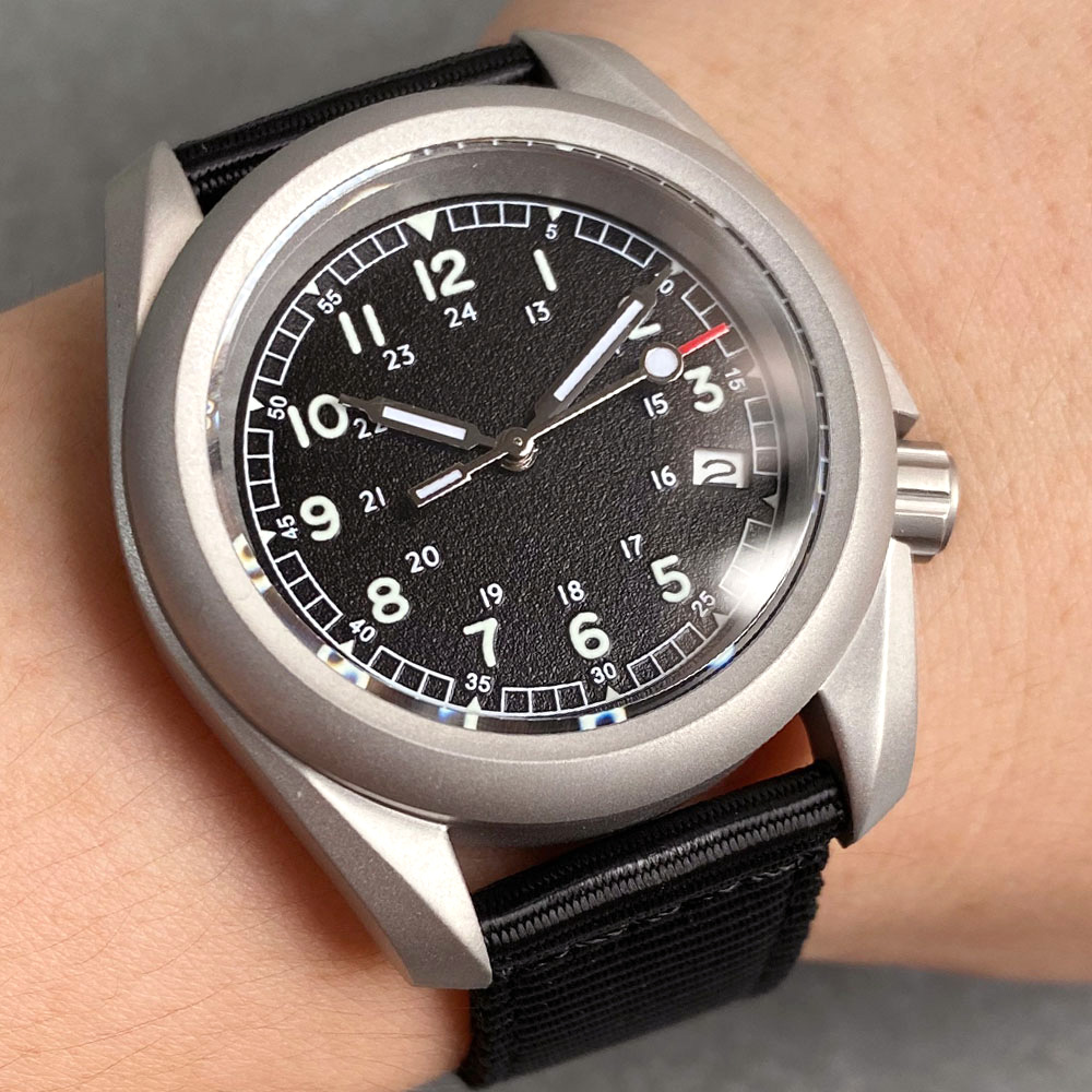 cadran stérile à date noire