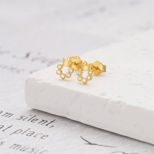 Boucles d'oreilles couronne en argent sterling 925 incrustées de zircon ROXI pour femmes, mini clous d'oreilles S925 - Product Image 5