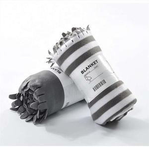 العالم أفضل دافئ لينة الصوف القطبية المطبوعة الصوف الصغير السفر ملاءة حيوان أليف مع مربع - Product Image 3