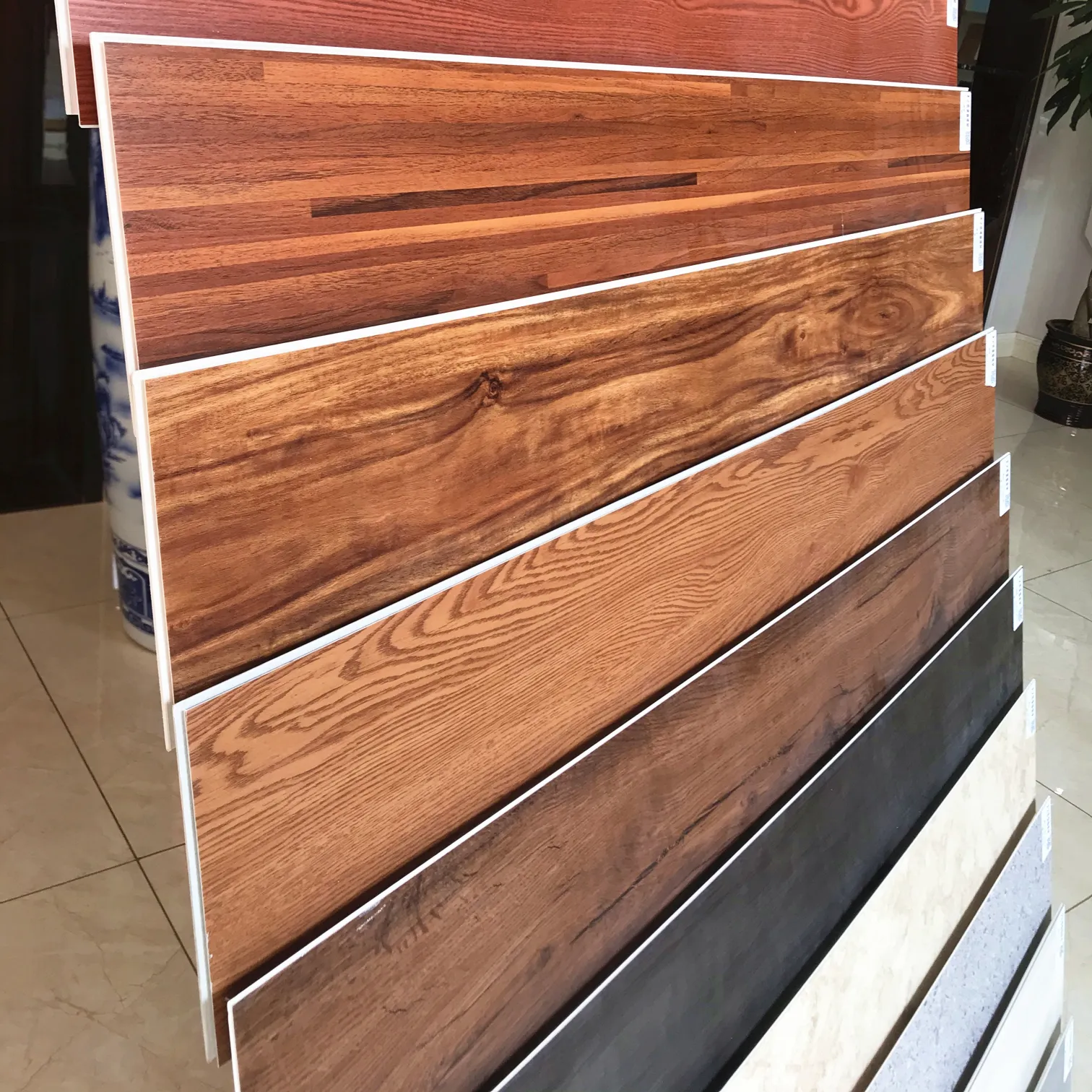 Eco-Vriendelijke Oem Antislip Interieurdecoratie Drijvende Waterdichte Laminaat Tegels Klik Slot Spc Vloer Vinyl Pvc Plank Vloer