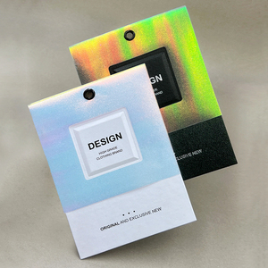 Étiquettes suspendues personnalisées en papier texturé écologique, gaufrées holographiques <span class=keywords><strong>et</strong></span> estampées à chaud, pour vêtements de luxe, sacs <span class=keywords><strong>et</strong></span> chaussures – Vente en gros - Product Image 2