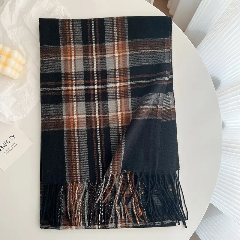 Großhandel Luxus Design Plaid Kaschmir Schal für Frauen Warm Shawl Wrap Bandana