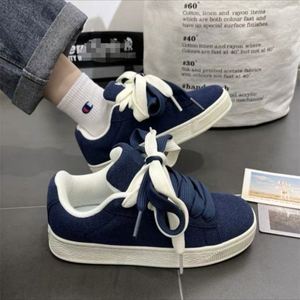 Zapatillas de plataforma retro estilo Hong Kong chic para mujer, con doble cordón, tendencia nacional, informales de otoño - Product Image 3