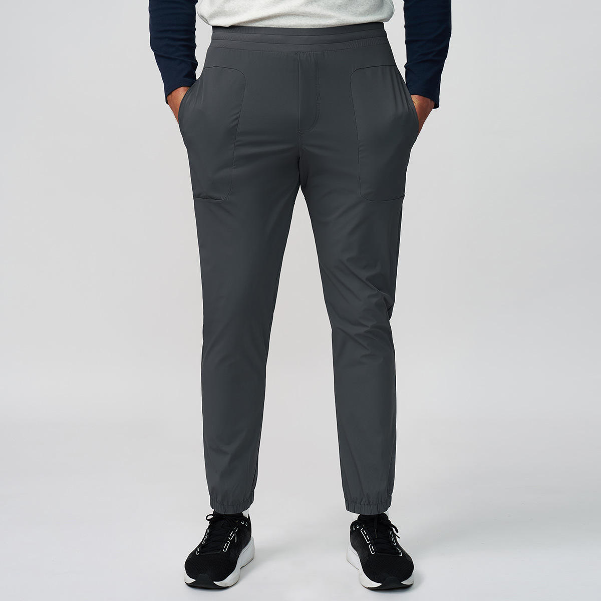 สีเทาเข้ม