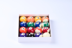Juego de Bolas de Billar de Resina Blancas y Negras de 57.<span class=keywords><strong>2</strong></span> mm Estilo Americano de <span class=keywords><strong>2</strong></span> 1/4" - Product Image 2