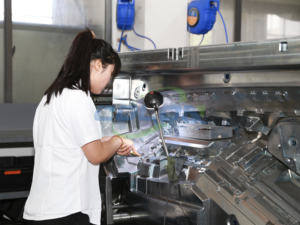 <span class=keywords><strong>Ventilateur</strong></span> en plastique moule appareils électroménagers partie en plastique <span class=keywords><strong>ventilateur</strong></span> électrique moulage par injection - Product Image 5