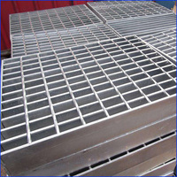 Grilles en acier galvanisé à chaud sur mesure pour sols extérieurs et systèmes de drainage, panneaux de grille métallique conformes à la norme CE