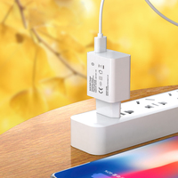 Adaptateur de chargeur mural intelligent Shenzhen Lvxiangyuan 18W QC 3.0 avec port USB, sortie 5V 3A, compatible UE/US, pour téléphones mobiles et montres