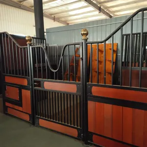 Estábulo de cavalo diretamente da fábrica para celeiros de bambu, estábulos de estilo europeu