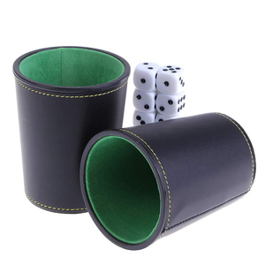 Juego de tazas de dados Yahtzee de cuero PU con logotipo personalizado para Juegos pequeños MOQ - Product Image 2