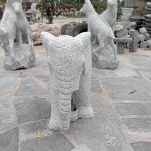 น้ำพุรูปปั้นช้างคุณภาพสูง ผลิตภัณฑ์หินแกรนิตสีเทาธรรมชาติทันสมัยสำหรับสวนสาธารณะและสวนกลางแจ้ง ความสูง 60 ซม. - Product Image 3