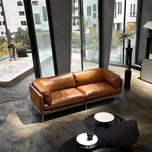 أريكة إيطالية بسيطة فنية لغرفة المعيشة في الفندق أريكة مستقيمة مسطحة بتصميم بسيط من الجلد الأصلي للاستخدام - Product Image 5