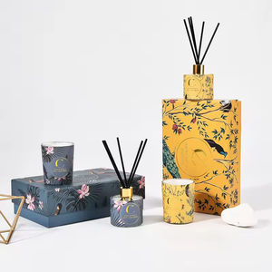 Set de Difusor de Aromas de Lujo para el Hogar con Velas Perfumadas en Frascos de Vidrio, Regalo con Aroma Fresco - Product Image 3