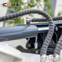 Chargeuse compacte mini sur pneus en stock, avec fixation rapide et outils multiples pour la construction, l'agriculture et les opérations en espaces restreints