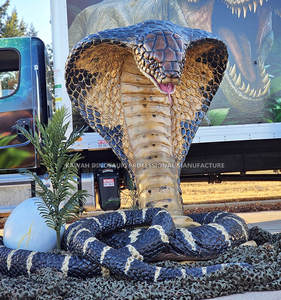 Realistica statua del re <span class=keywords><strong>Cobra</strong></span> Animatronic <span class=keywords><strong>serpente</strong></span> animale a grandezza naturale modello di <span class=keywords><strong>serpente</strong></span> gigante personalizzato - Product Image 4