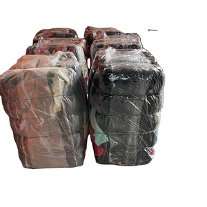 Ukay Ukay Ukay parsimonioso ha usato l'<span class=keywords><strong>abbigliamento</strong></span> femminile vestiti di seconda mano in balle - Product Image 1