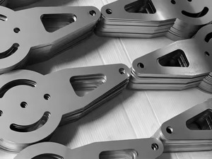 Tùy Chỉnh Thép Không Gỉ Tấm Kim Loại Chế Tạo Nhỏ Sắt Khối Laser Cắt Phần Không Thường Xuyên Tam Giác Cắt Vẽ Cắt Dịch Vụ - Product Image 3