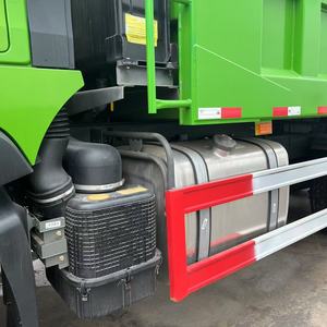 <span class=keywords><strong>Camion</strong></span> Ribaltabile HOWO per Costruzioni, Modello TX 6x4, <span class=keywords><strong>Usato</strong></span> con Nuovo Cassone e Nuovo Interno - Product Image 6