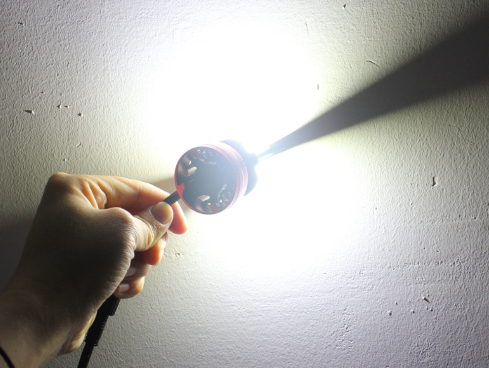 คูลไวท์