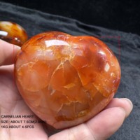 Vente chaude sculpté à la main grand cristal de guérison spirituelle artisanat cornaline coeur pierre de palmier pour cadeau ou ornement