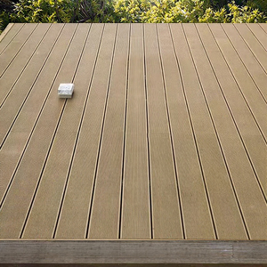 Dalles de <span class=keywords><strong>terrasse</strong></span> <span class=keywords><strong>en</strong></span> PVC co-extrudé 3D gaufré de haute qualité, durables, pour l'aménagement extérieur de jardins, patios et terrasses - Product Image 1